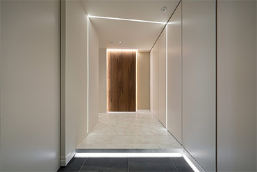 日常に高揚感を与えた玄関リフォーム